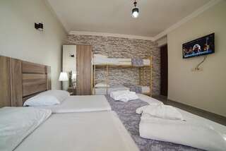 Гостевой дом Guest House Holiday Village Батуми Семейный номер с балконом-5