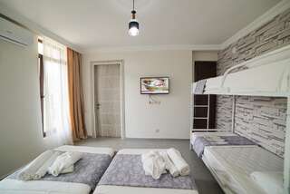 Гостевой дом Guest House Holiday Village Батуми Семейный номер с балконом-9